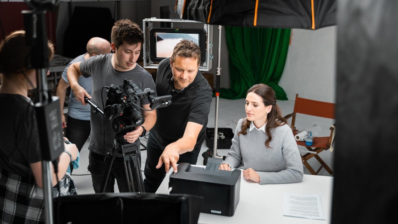 Eine Übersichtsgrafik, die den Full-Service-Ansatz der Video-Content-Agentur content-in-motion darstellt.