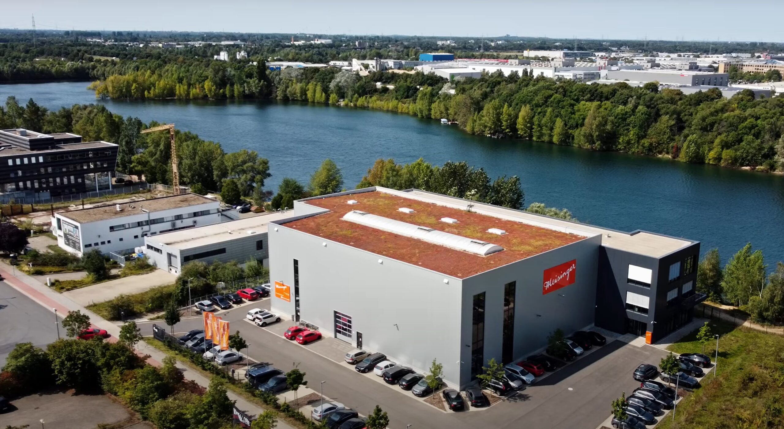 Eine Immobilie per Drohnenaufnahme gefilmt